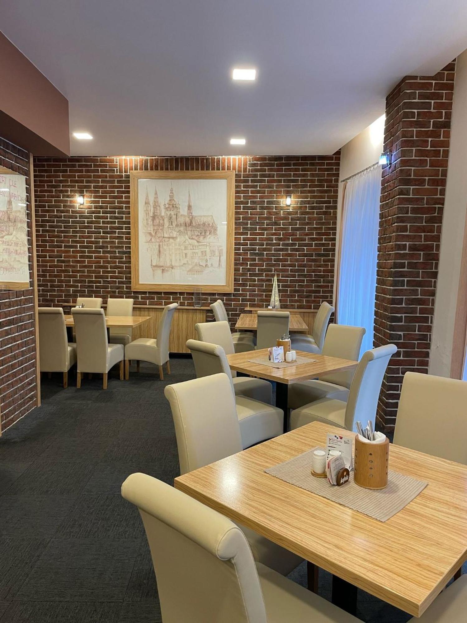 Hotel U Mesta Prahy 나호트 외부 사진